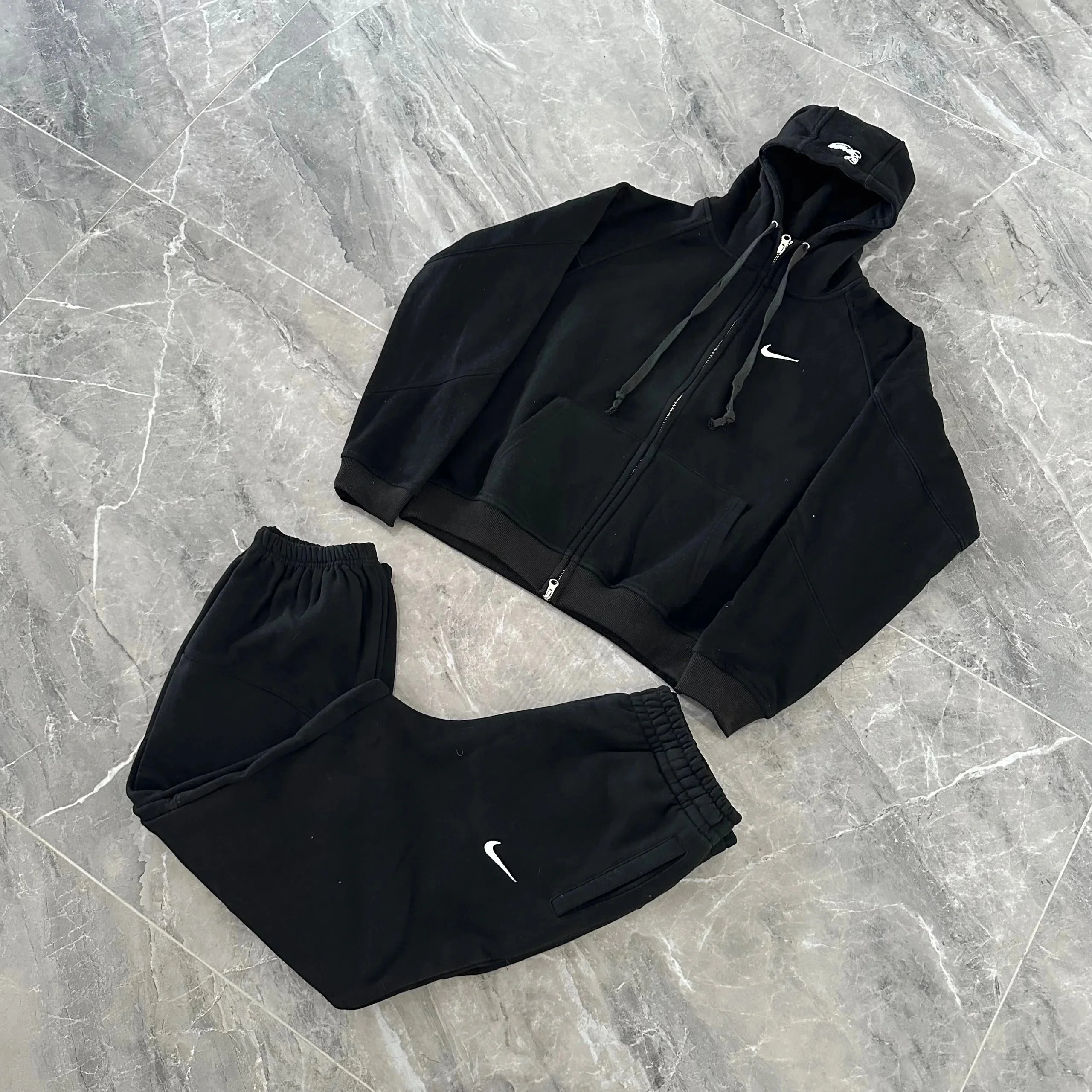 Nike Black Tracksuit: Sporty Chic for Active