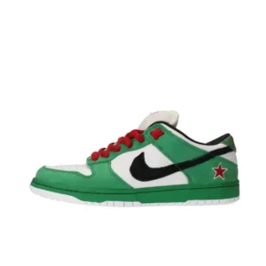 Nike Dunk Green Star accented Casual