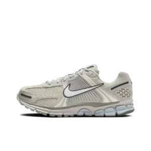 Nike Light Gray Runners: Retro Design, Great