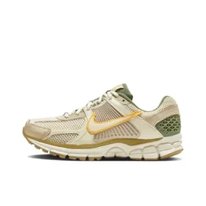 Nike Earth toned Sneakers: Comfortable