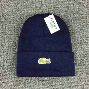 Lacoste Beanie in Navy: Warmth and Fashion