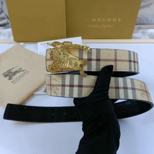 Burberry Belt in Beige Heritage Check with