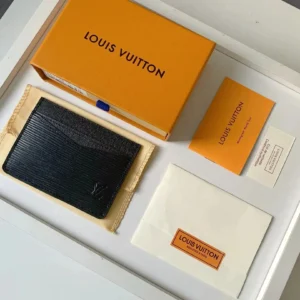 Louis Vuitton Black Card holder: Luxury