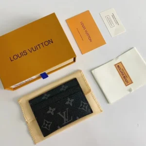 Louis Vuitton Black Card holder: Exquisite