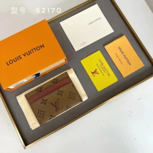 Louis Vuitton 62170 Brown Card holder: A