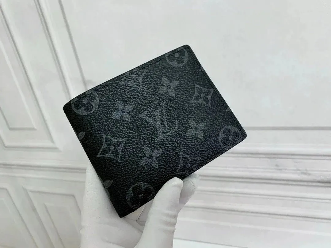 Louis Vuitton Black Monogram Wallet: A