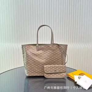 Goyard Saint Louis Beige Tote: Stylish
