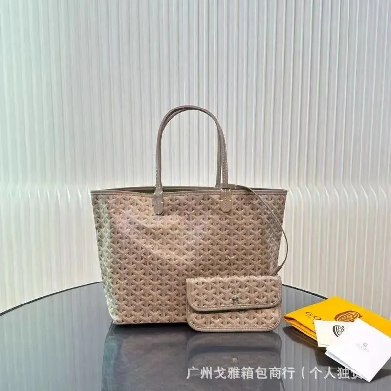 Goyard Saint Louis Beige Tote: Stylish