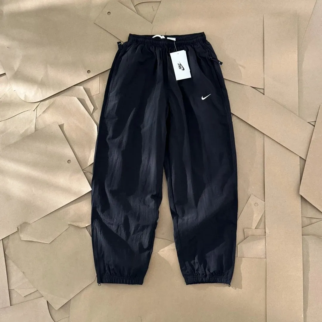 Nike Black Casual Pants: Sporty Vibe for