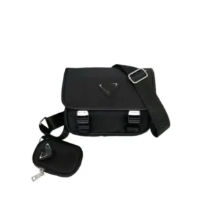 Nike Black Cross body: Urban and Sporty