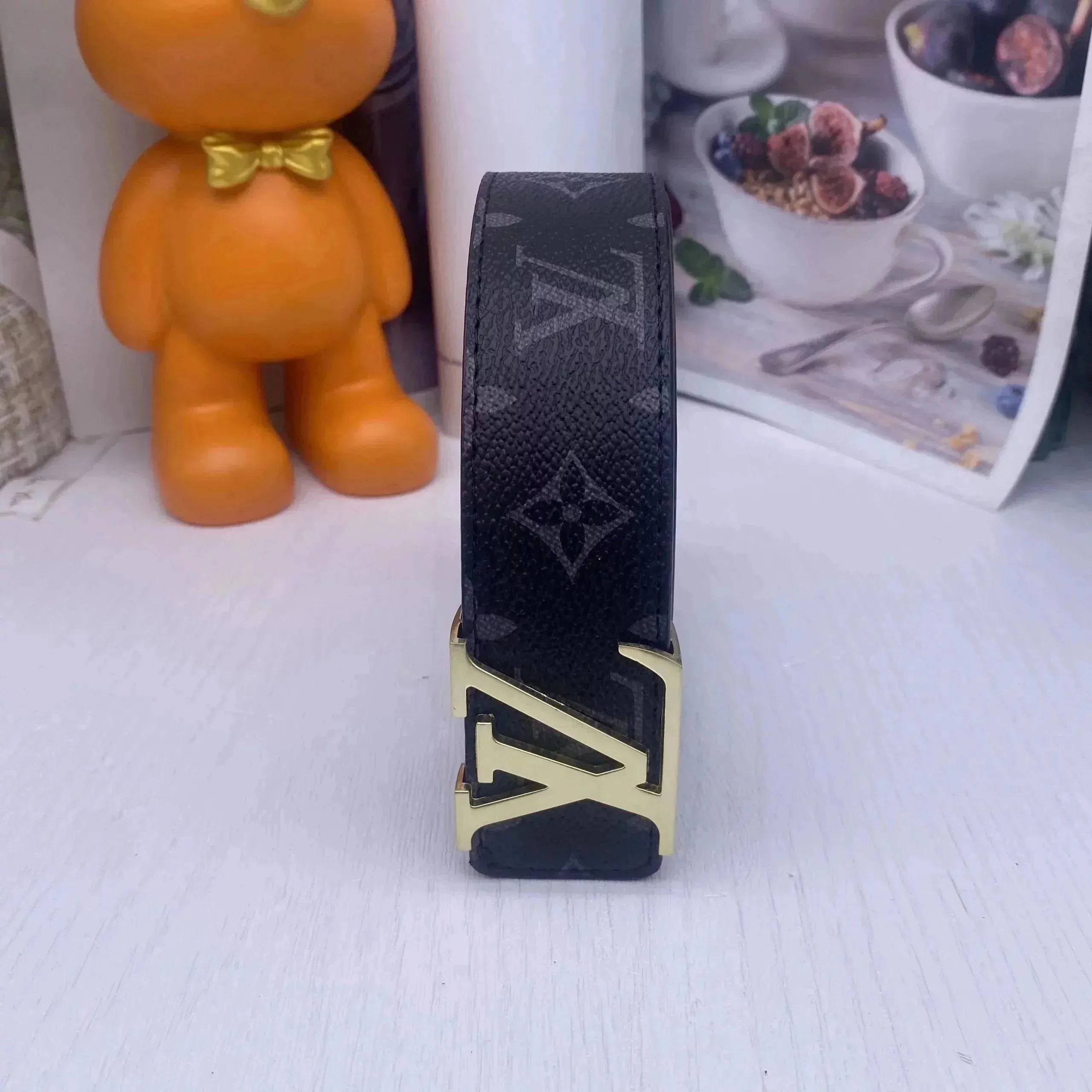 Louis Vuitton Black Belt: Iconic Monogram
