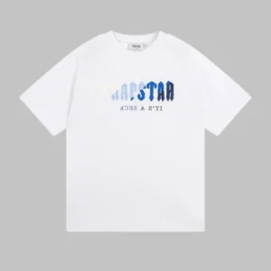 Trapstar White T shirt: Trendy Streetwear