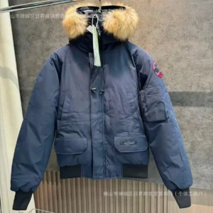 Canada Goose Navy Coat for Men Premium