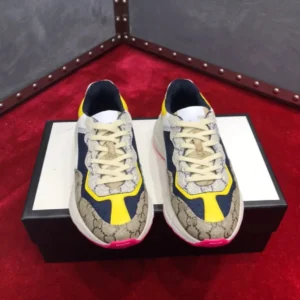 Gucci Color Blocked Sneakers: Fashionable