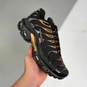 Nike Air Max Plus Black Gold Sporty Sneakers