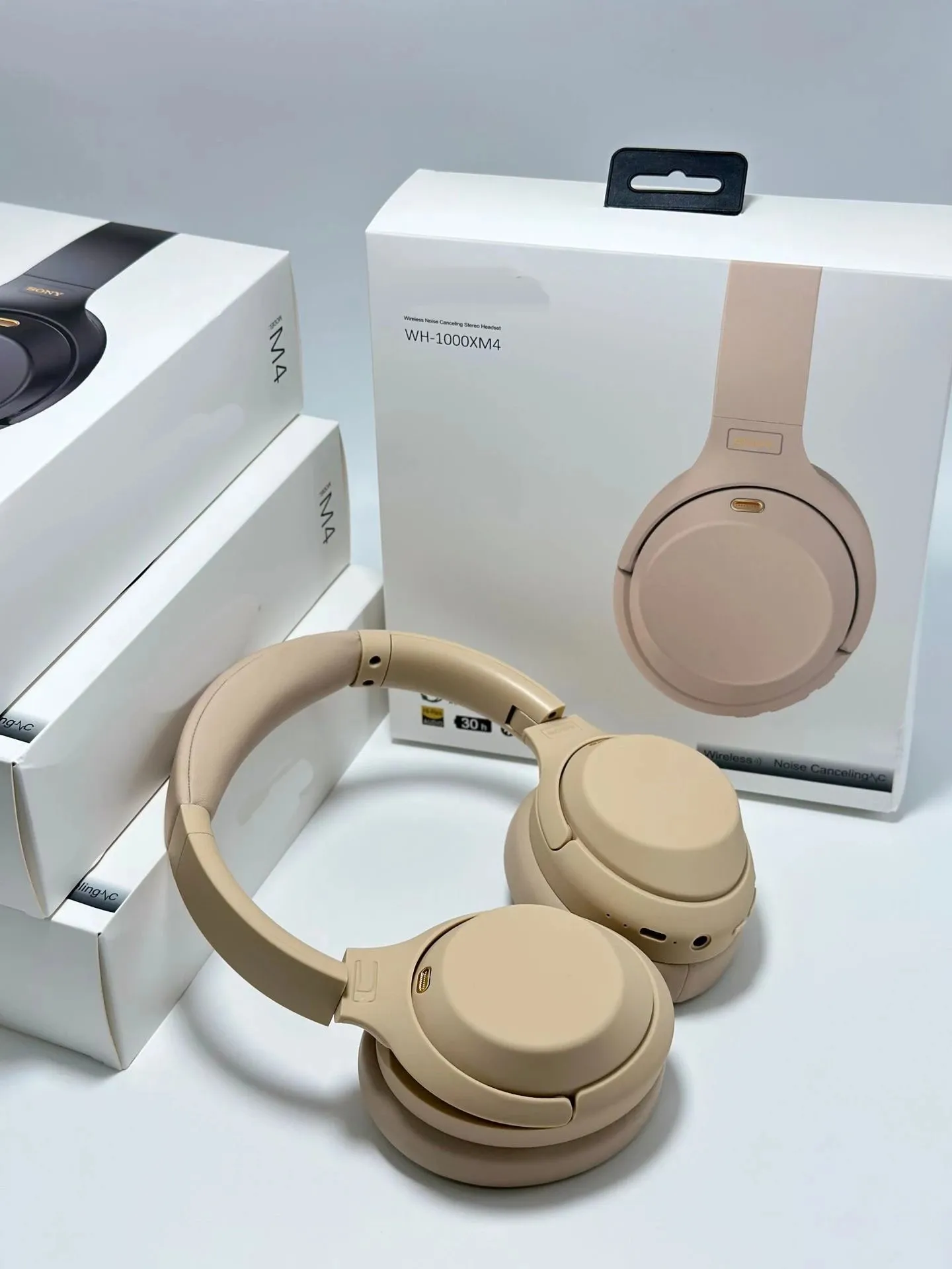 Sony Beige WH 1000XM4 Headphones: Noise