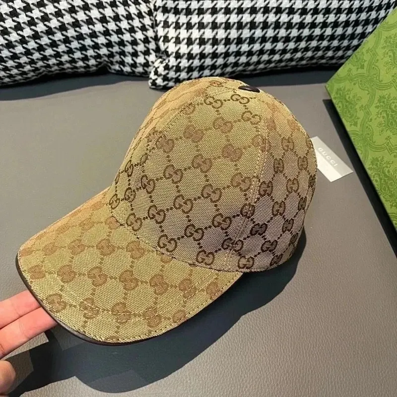 Gucci Beige Hat: Iconic Design for Fashion