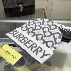 Burberry White Knitted Hat: Stylish and Cozy