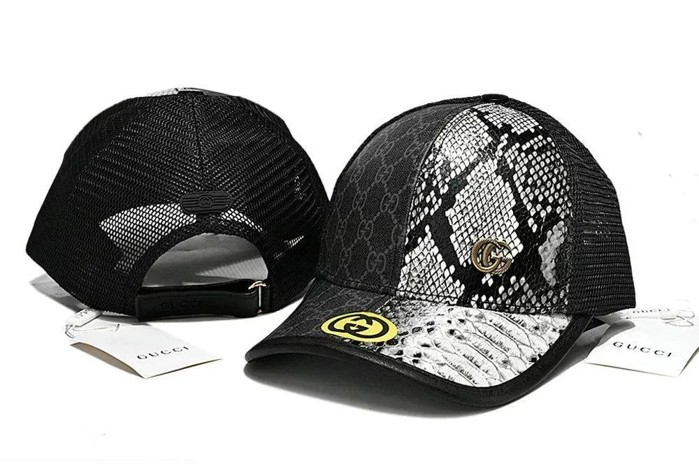 Gucci Black Hat with Logo: A Fashionable