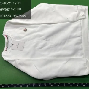 Moncler White Pullover: Premium