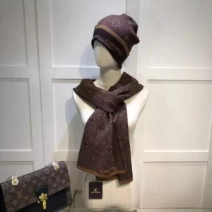 Louis Vuitton Dark Purple Set, Iconic Winter