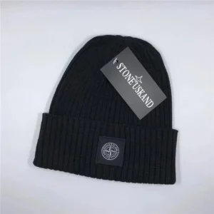 STONE ISLAND Black Beanie: Urban Style, Cool