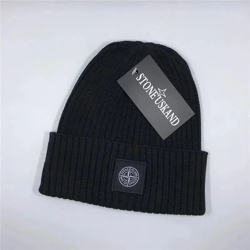 STONE ISLAND Black Beanie: Urban Style, Cool