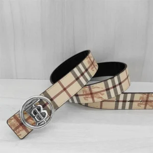 Burberry Beige Belt with Checks: Timeless