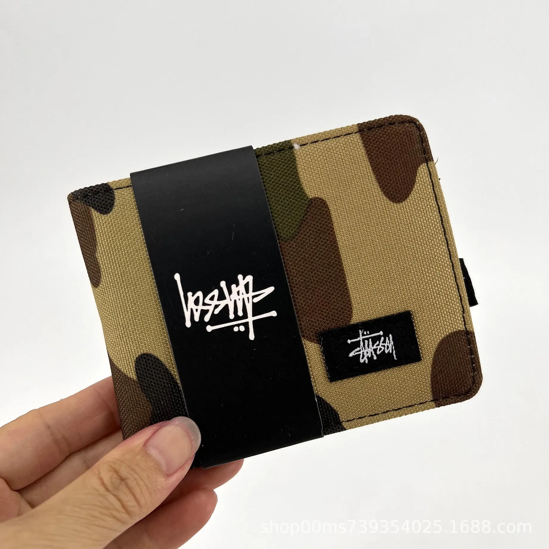 Stussy Camo Wallet: Street ready, Trendy