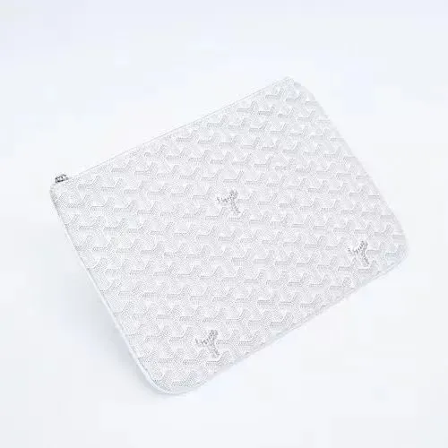Goyard White Clutch: Elegant and Distinctive