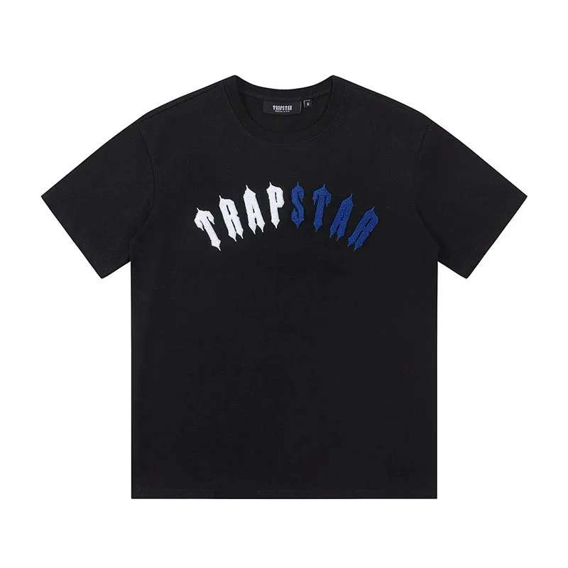Trapstar Black T shirt: Street Style, Bold