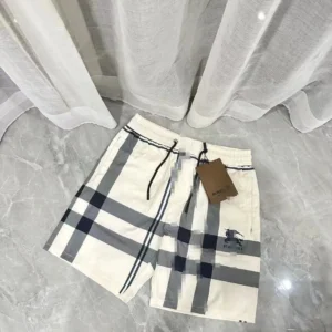 Burberry Plaid Cream Shorts Comfort