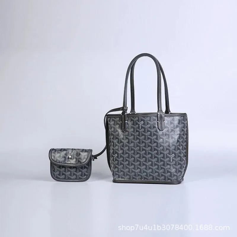 Goyard Grey Tote & Pouch Set: A Fashionable