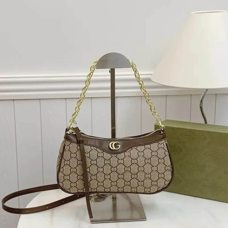Gucci Beige Brown Handbag: Retro inspired