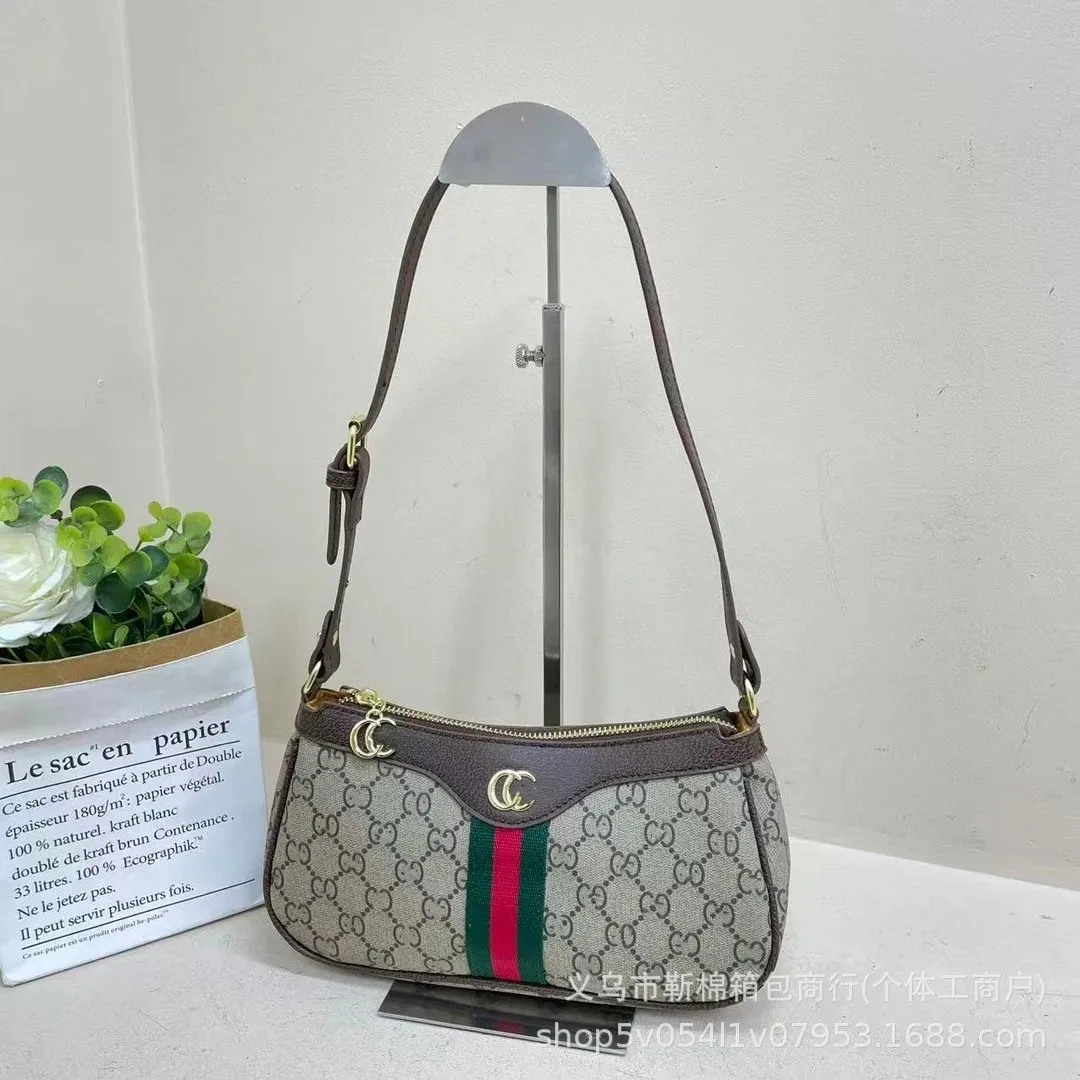 Gucci like Beige Sling Bag: Stylish Design