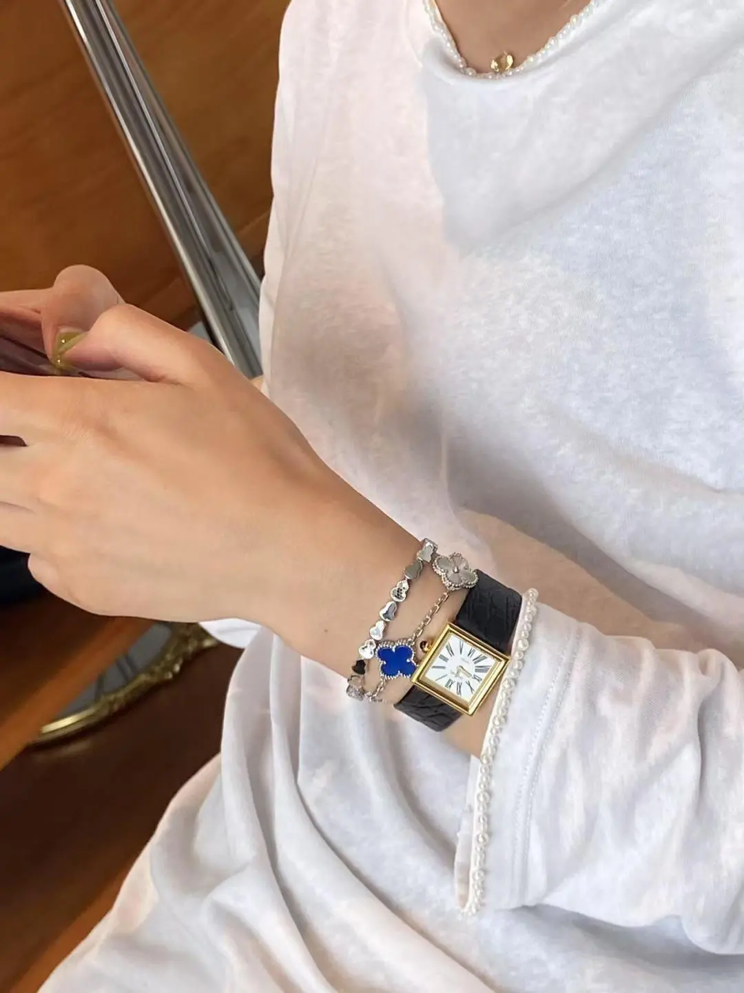 Cartier Tank Must Watch with Diamond