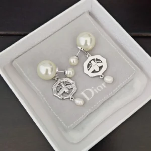 Dior Bee Icon Pearl Drop Earrings