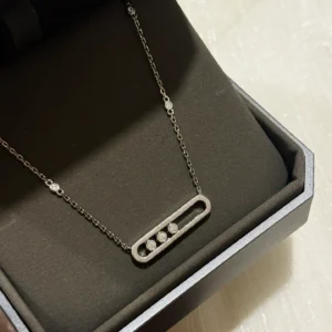 Silver Chain Necklace with Diamond